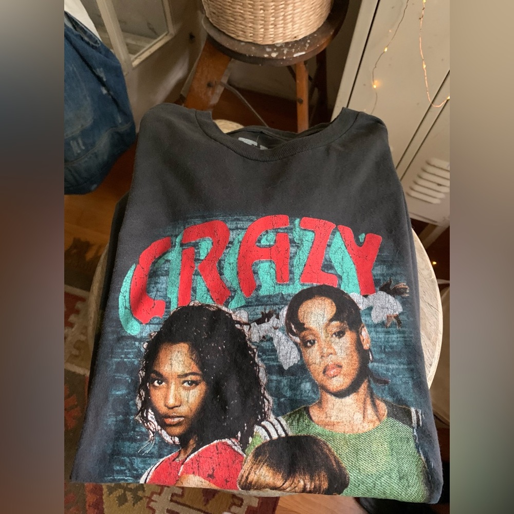 TLC Tee - Picture 7 of 10